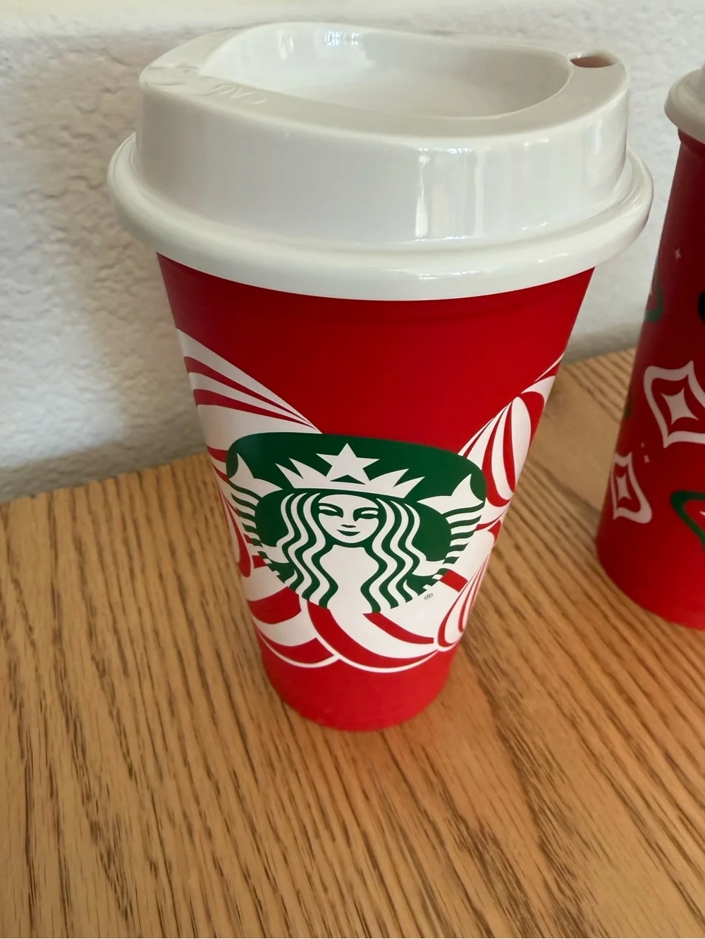 Starbucks Red Holiday Reusable Cups with White Lids (Set of 2)
